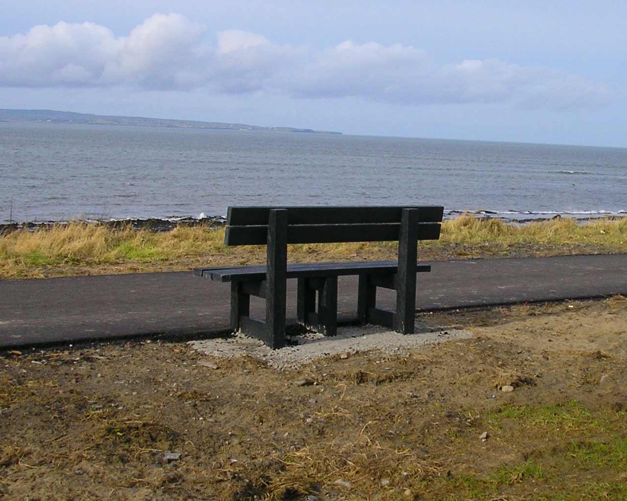 Claggan Bench With Back