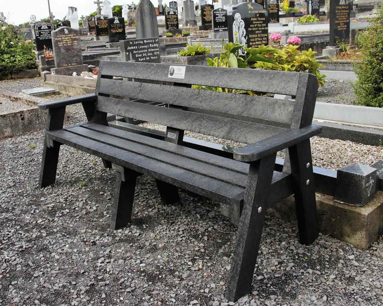 Remembrance & Memorial Benches